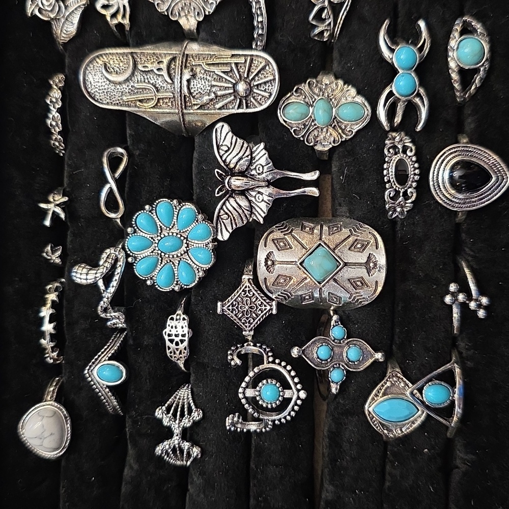 Lot of 30pcs fashion rings - Picture 2 of 3